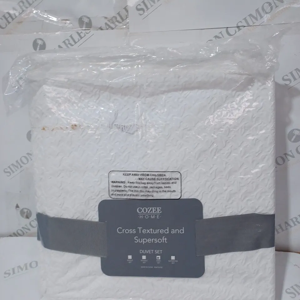 SUPERSOFT BY COZEE HOME CROSS TEXTURED 4 PIECE DUVET SET