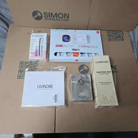 LARGE QUANTITY OF ASSORTED ITEMS TO INCLUDE SMART WATCH WITH CHANGEABLE STRAPS, HEALING CRYSTALS, MENS AFTERSHAVE, GEMSTONE KEYCHAINS, HAIR REMOVER  ETC - COLLECTION ONLY