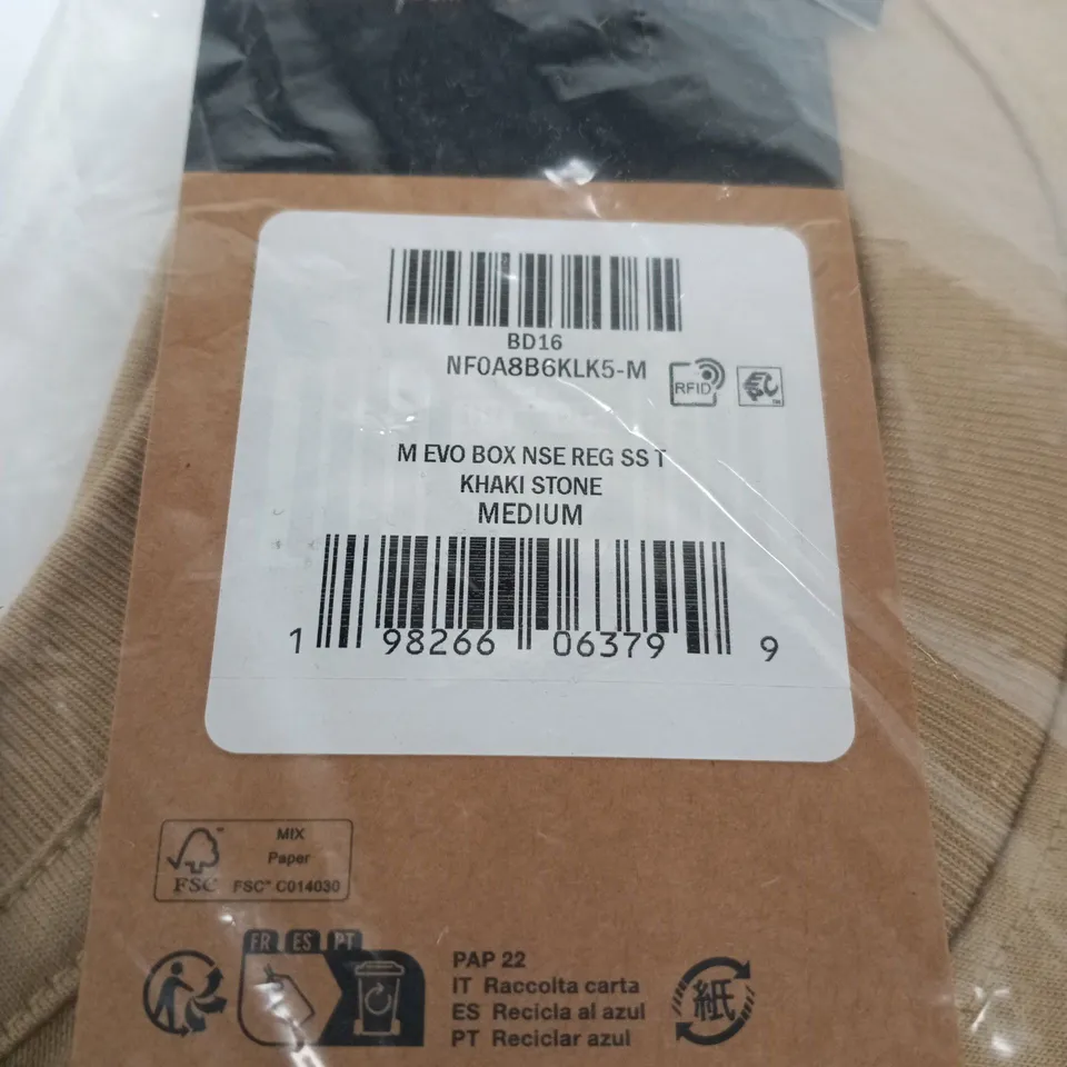 THE NORTH FACE S/S SPORT T-SHIRT KHAKI STONE – MEDIUM