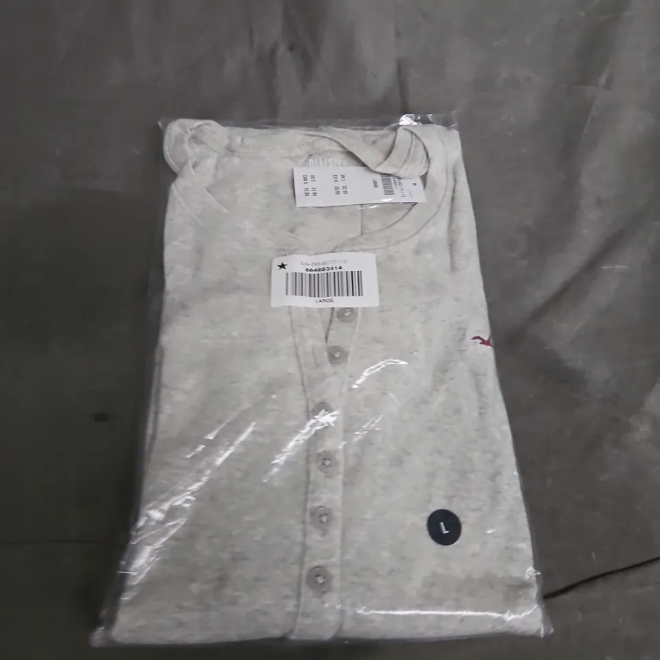 BAGGED HOLLISTER BUTTON CARDIGAN - SIZE L