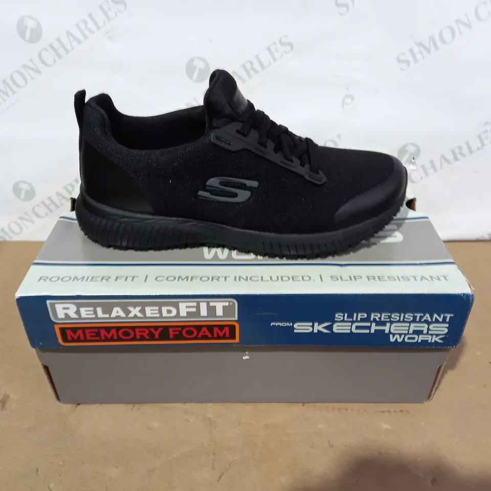 BOXED PAIR OF SKECHERS- SIZE 4