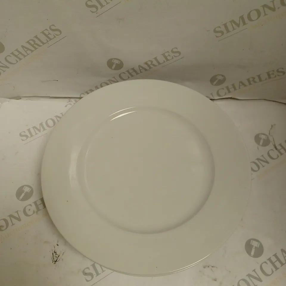 BOXED AMAZON BASICS 6-PIECE DINNER PLATE SET.