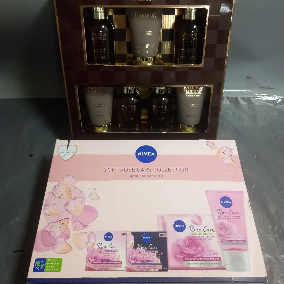 LOT OF 2 ASSORTED COSMETIC BOXSETS TO INCLUDE - BAYLIS & HARDING SIGNATURE COLLECTION AND NIVEA SOFT ROSE CARE COLLECTION