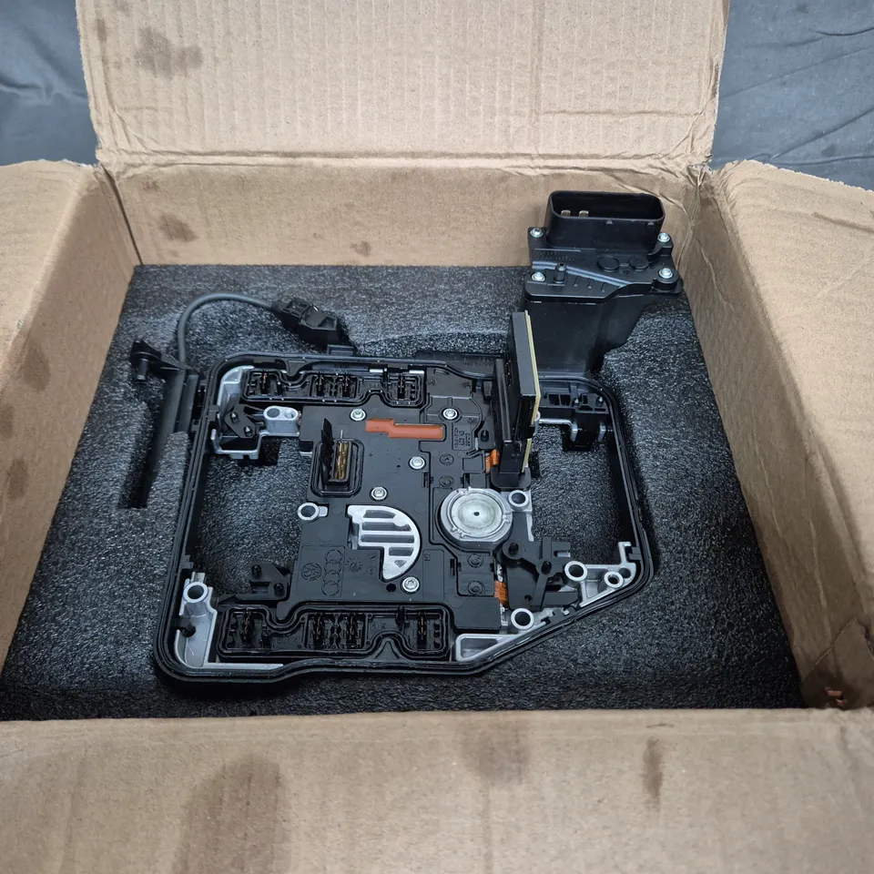 VEHICLE GEAR SELECTOR MODULE WITH WIRING HARNESS 
