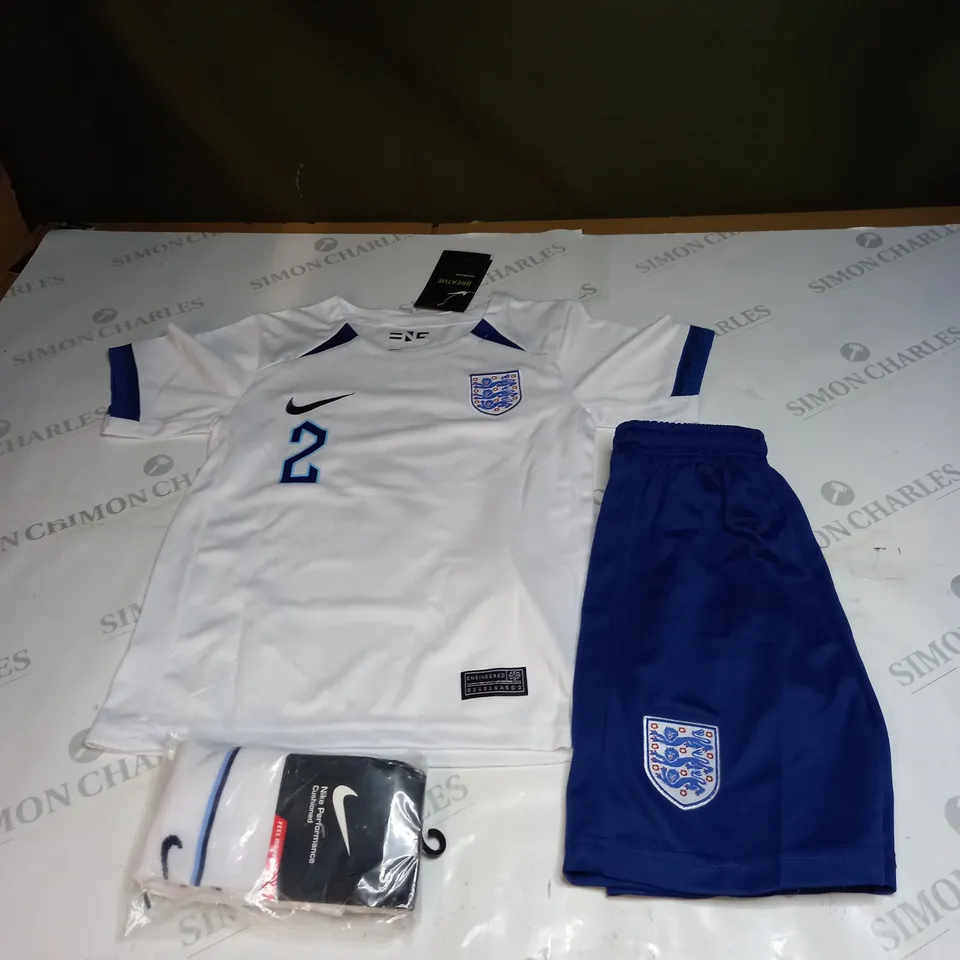 FULL ENGLAND HOME KIT WITH VIOLET 2 ON THE BACK SIZE 18
