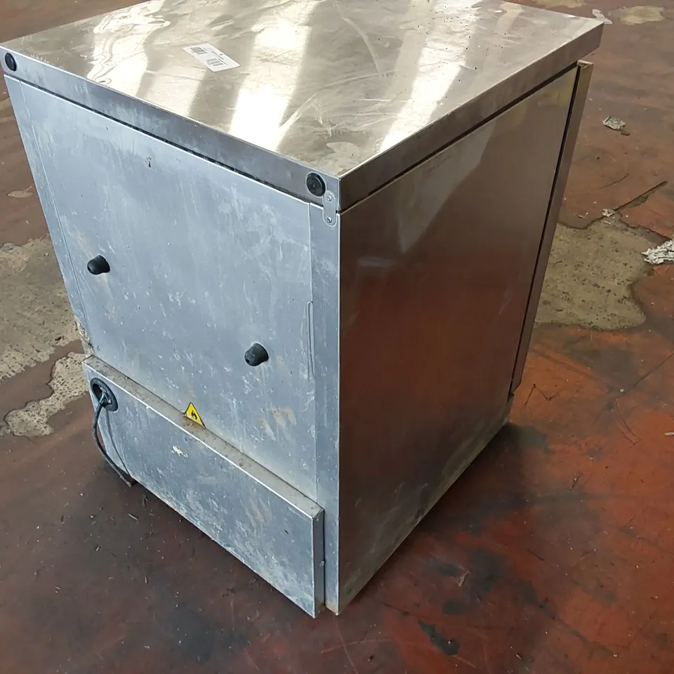 TRUE UNDER COUNTER FRIDGE STAINLESS STEEL 147LTR TUC-24-HC