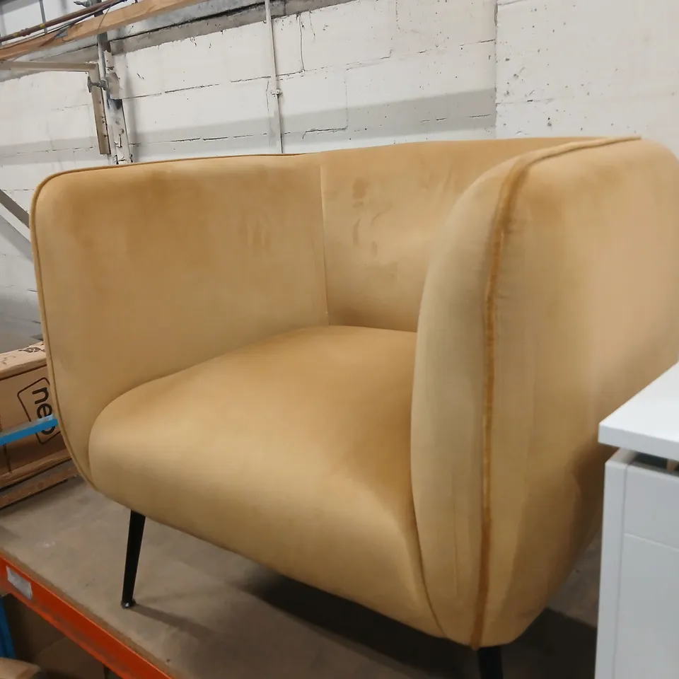 KROL TUB CHAIR GOLD