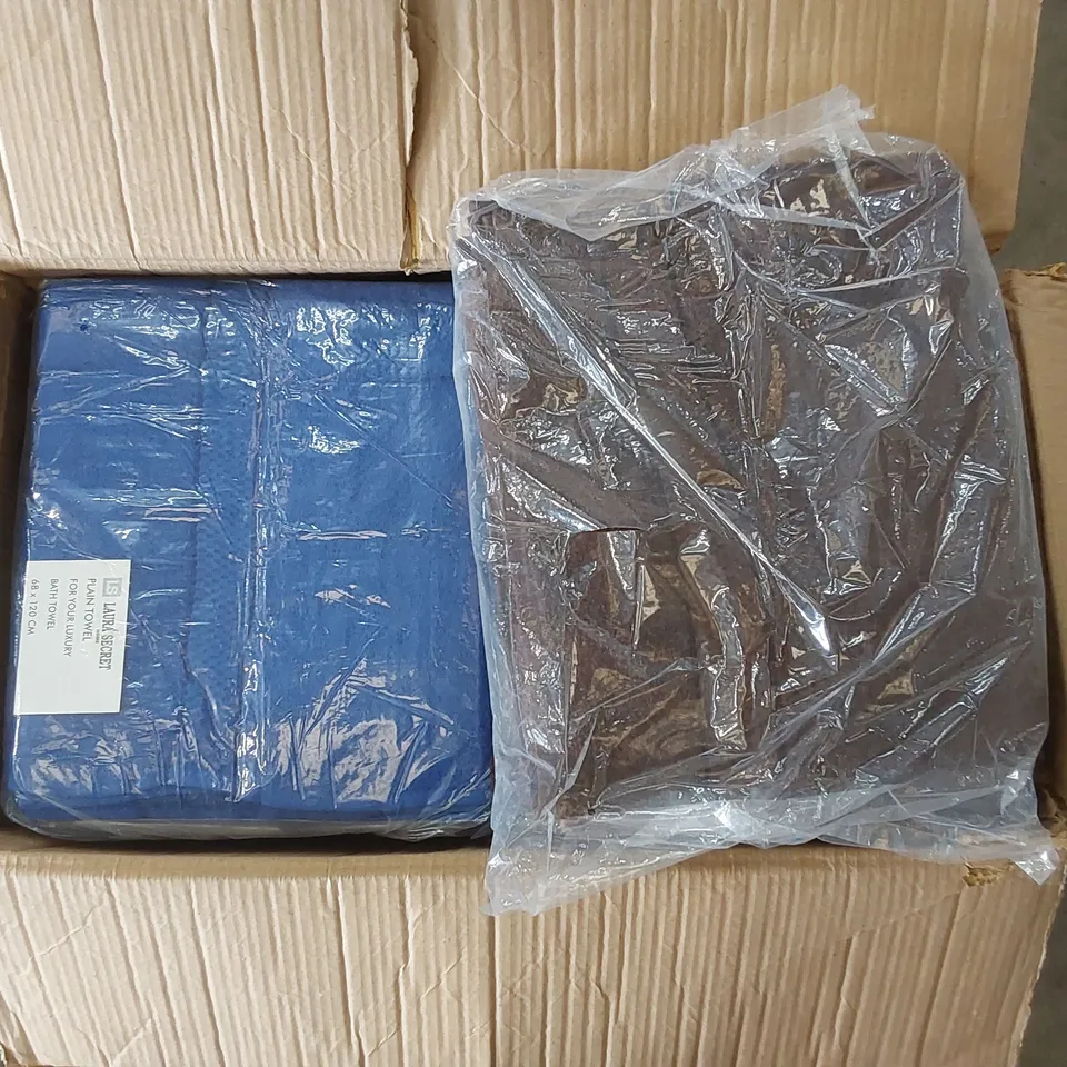 BOX OF APPROX 16 LAURA SECRET BATH TOWEL SETS - COLOURS VARY // SIZE: 68 X 120cm