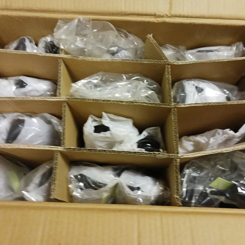 LOT OF 10 PAIRS OF PROFILE BLACK PUMPS - UK 3
