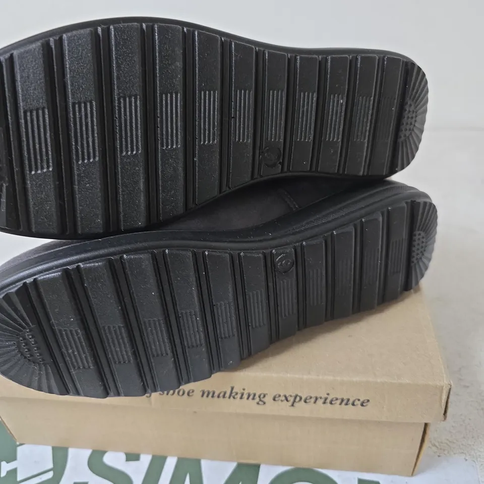 BOXED CUSHION WALK ANKLE BOOTS, GREY - SIZE 6