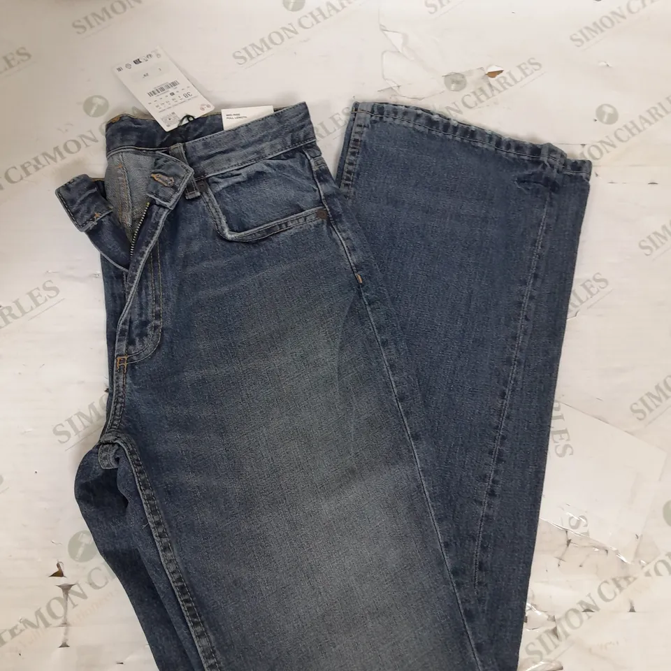 ZARA BOOTCUT FIT JEANS IN VINTAGE BLUE DENIM SIZE 10