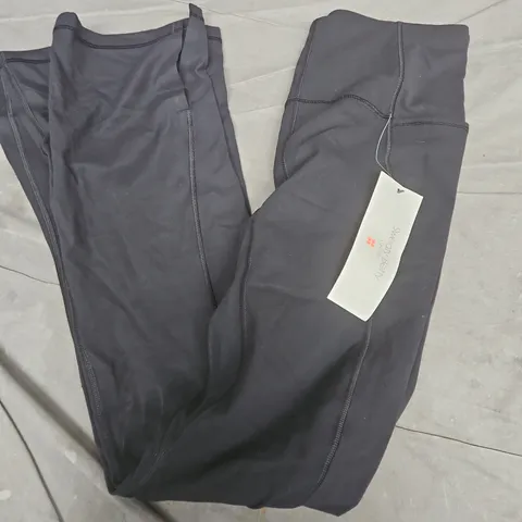 SWEATY BETTY SUPER SOFT FLARE 30" YOGA TROUSERS IN BLACK - SMALL