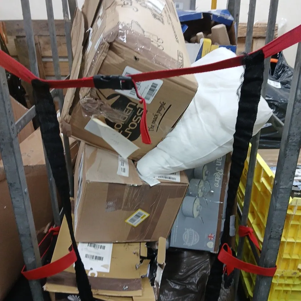 CAGE OF APPROXIMATELY 10 ASSORTED HOUSEHOLD ITEMS TO INCLUDE A PINK CUSHION, SPEAKER AND MAYBELLINE MAKE UP  COLLECTION ONLY