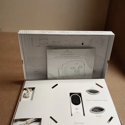 STYLEPRO WAVELENGTH LED FACE MASK
