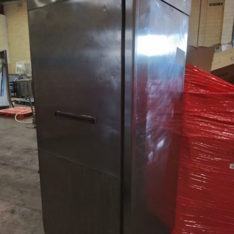 COMMERCIAL STAINLESS SINGLE-DOOR REFRIGERATED FISH STORAGE UNIT