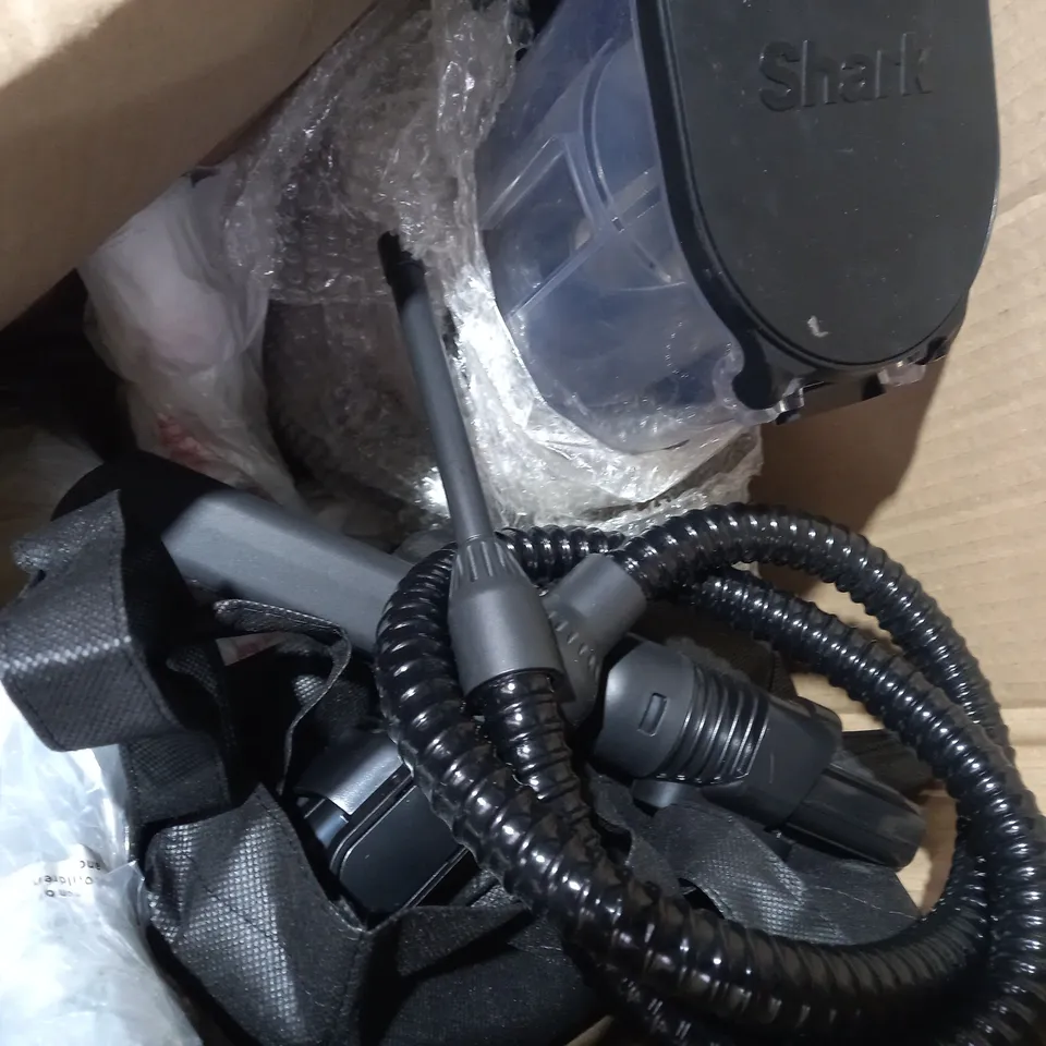 SHARK CORDLESS STICK VACUUM IZ390UKTQ