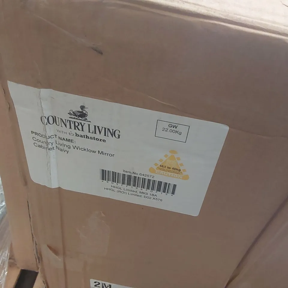 PALLET CONTAINING 5x COUNTRY LIVING BATHROOM MIRROR CABINETS