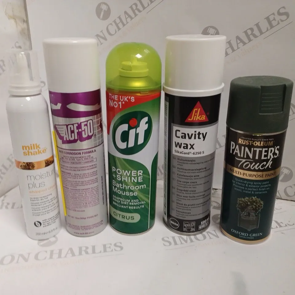 BOX OF APPROX 15 ASSORTED AEROSOLS TO INCLUDE CIF POWER SHINE, MULTIPURPOSE PAINT CAN, MOISTURIZING CREAM ETC