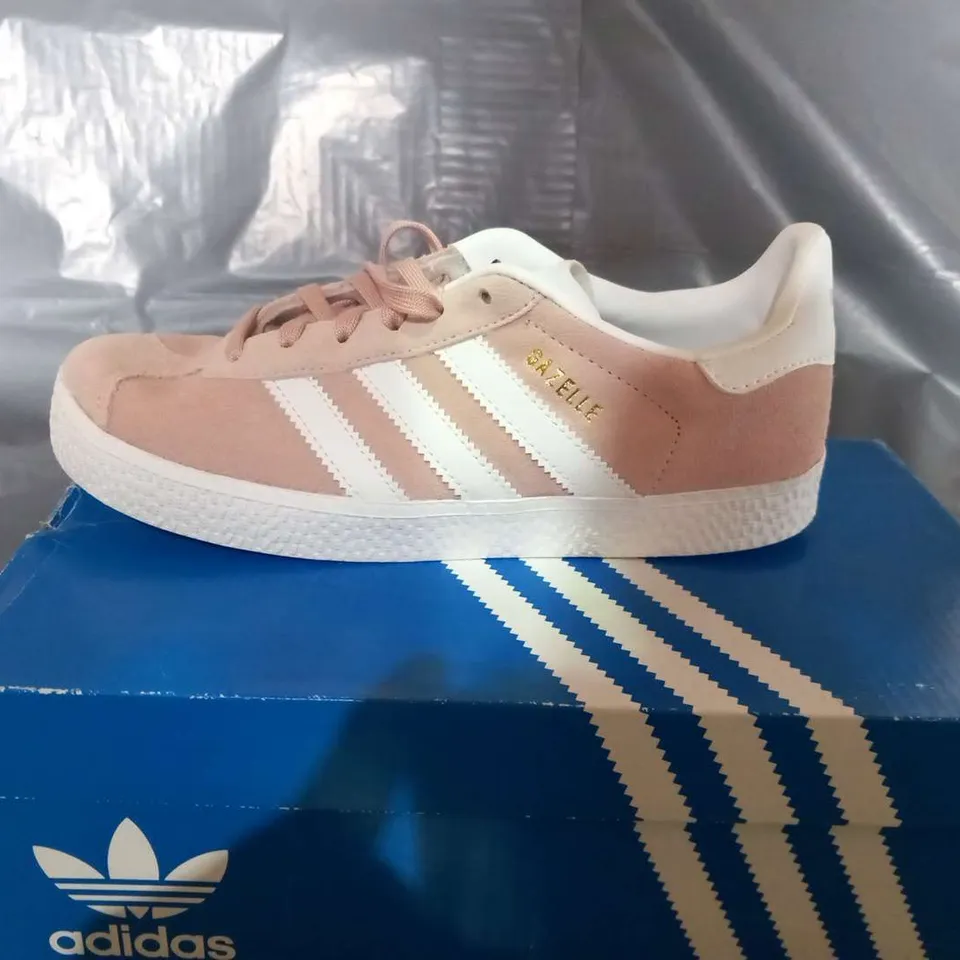 BOXED ADIDAS GAZELLE C PALE PINK SUEDE SNEAKERS SIZE 2