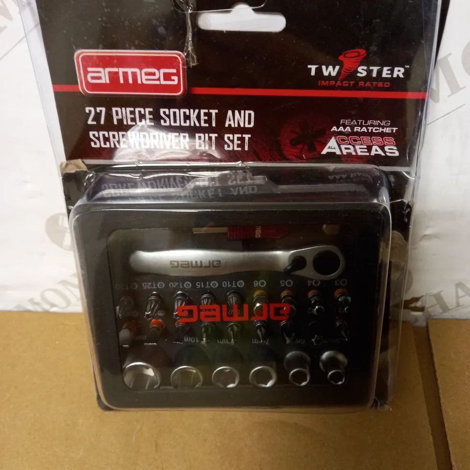 ARMEG SOCKET AND SCREW DRIVER SET 