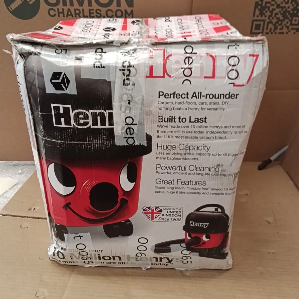 BOXED HENRY HOOVER 