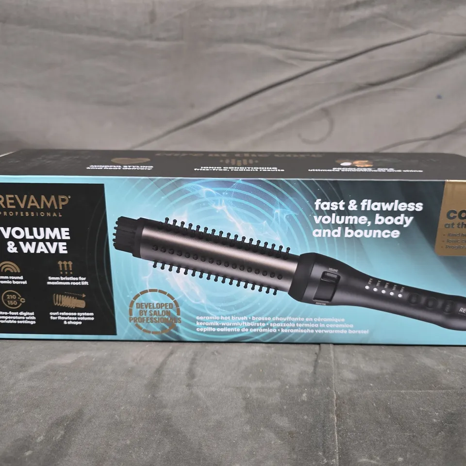 REVAMP PROFESSIONAL VOLUME & WAVE CERAMIC HOT BRUSH – BOXED