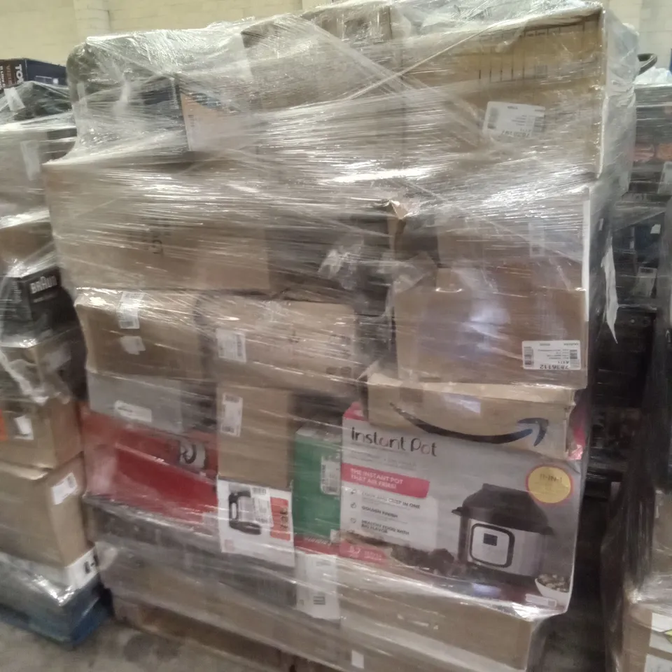PALLET OF APPROXIMATELY 50 ASSORTED ITEMS INCLUDING: