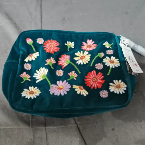 ELIZABETH SCARLETT RICH BLUE VELVET WASH BAG WITH FLORAL EMBROIDERY