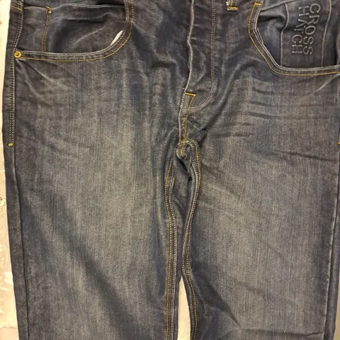 CROSSHATCH JEANS IN BLUE SIZE 34L