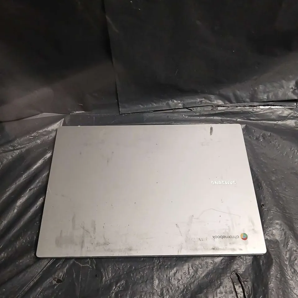 SAMSUNG CHROMEBOOK LAPTOP – CHROME OS, SILVER