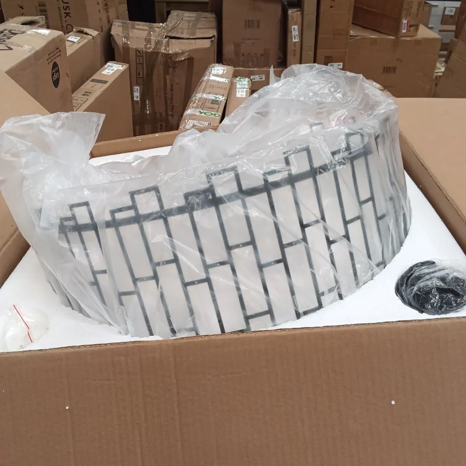 BOXED HOMARY PENDANT LIGHT - BLACK (1 BOX)