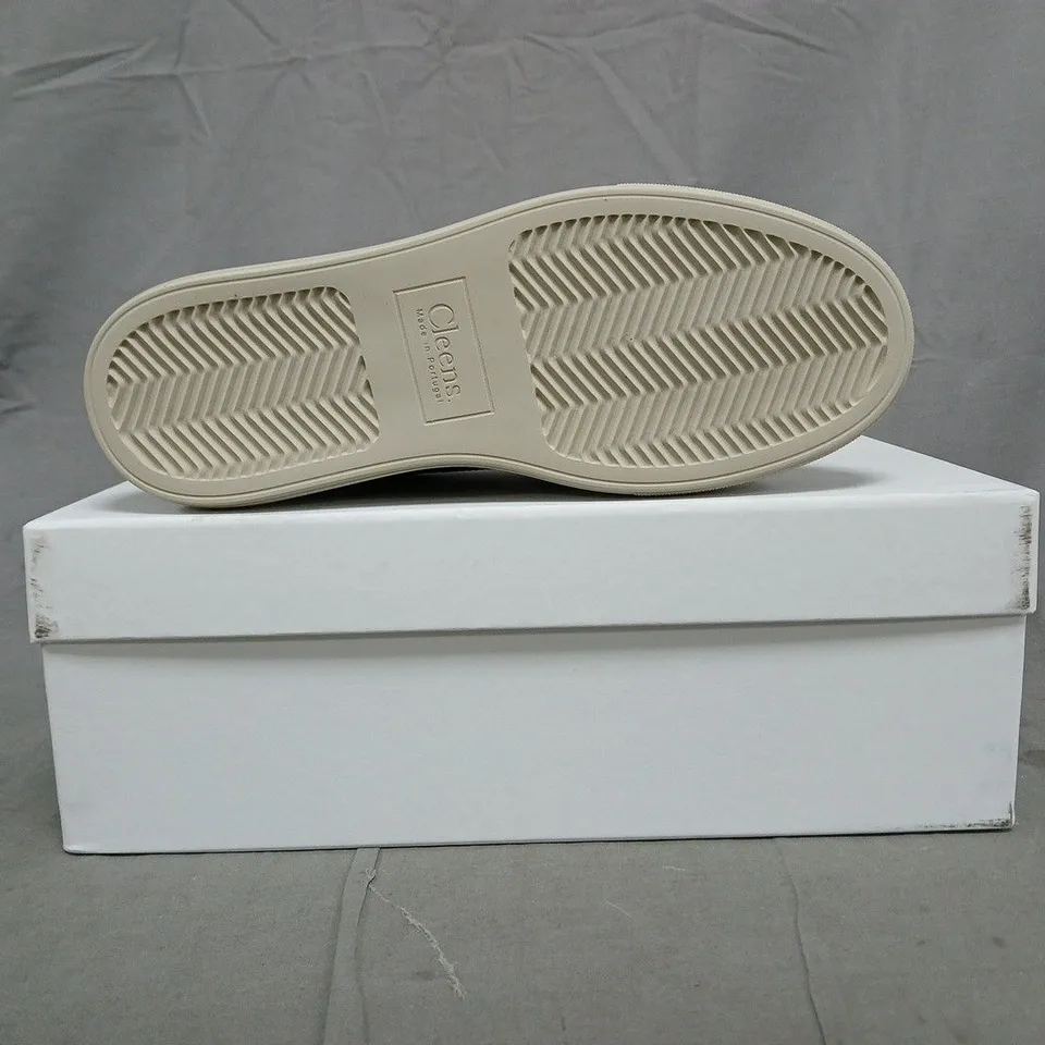 BOXED PAIR OF CLEENS LUCOR TRAINERS IN COFFEE SIZE UK 6