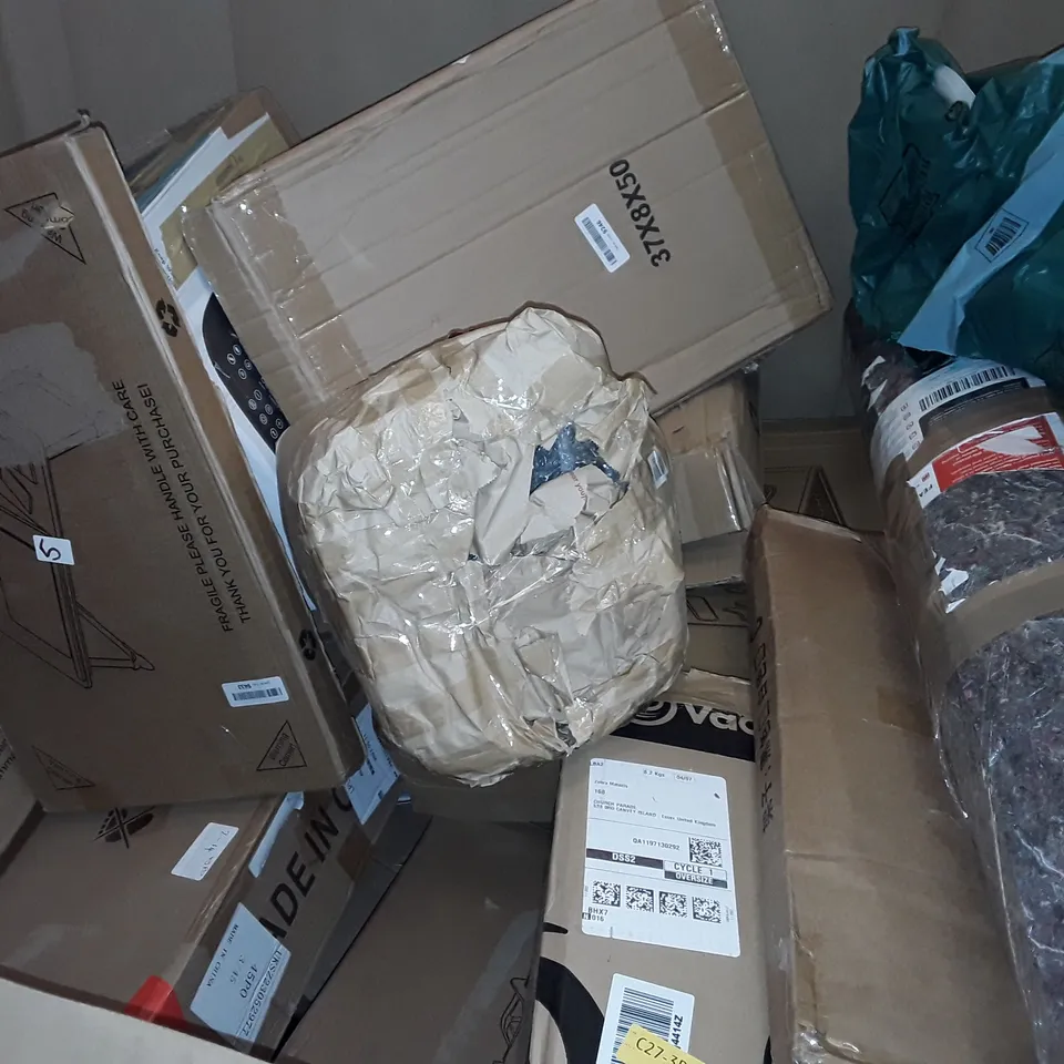 PALLET OF ASSORTED HOUSEHOLD ITEMS TO INCLUDE ELECTRIC WSTER HEATER, BAMBOO RICE COOKER,PAIR OF UPHOLSTERED CHAIRS AND OFFICE CHAIR