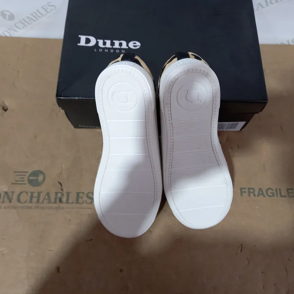BOXED PAIR OF DUNE TRAINERS- SIZE 39