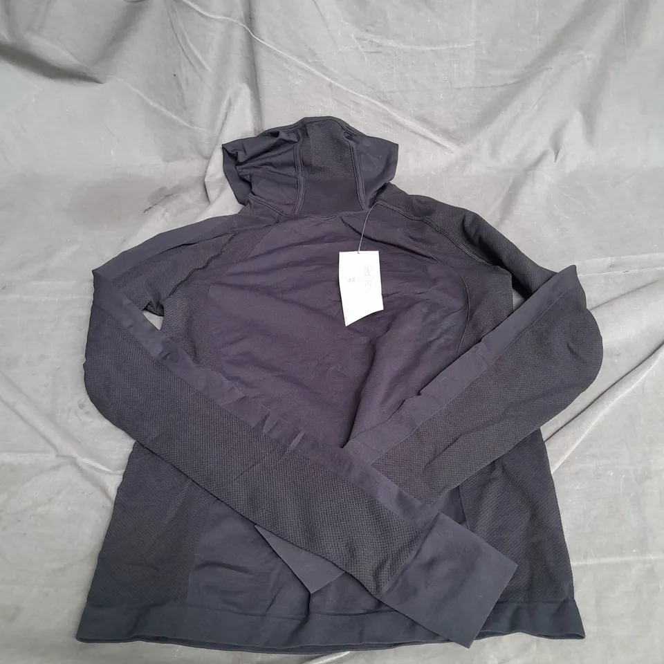 SWEATY BETTY ATHLETE HOODED LONG SLEEVE TOP IN BLACK SIZE S