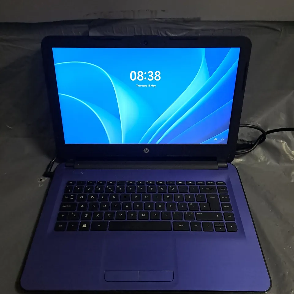 HP NOTEBOOK 14-AN063SA LAPTOP IN BLUE CHARGER INCLUDED
