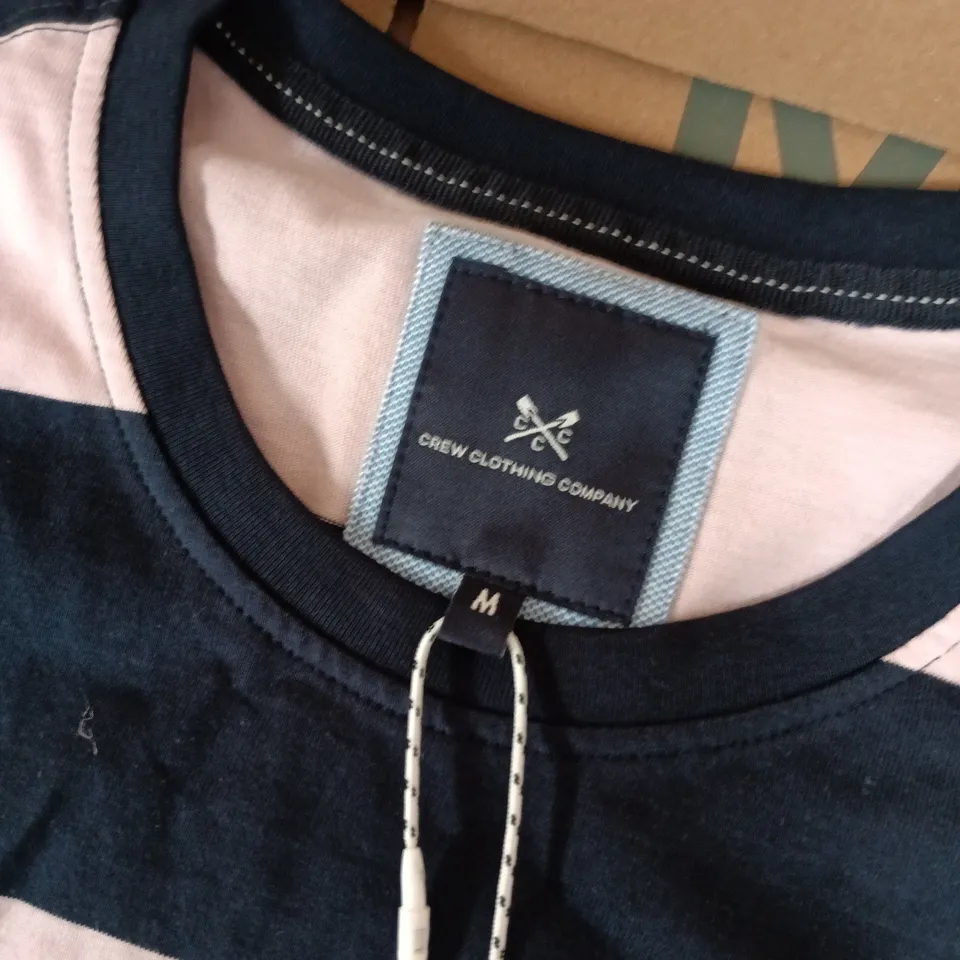 CREW CLOTHING COMPANY NEWTON STRIPE TEE IN HRTPINK - MEDIUM