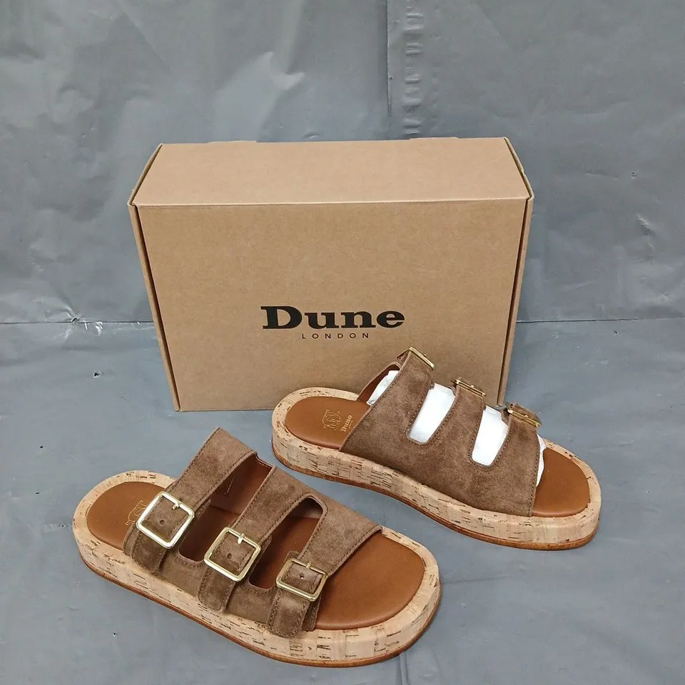 BOXED PAIR OF DUNE 350 LURES TAN SUEDE UK 5 