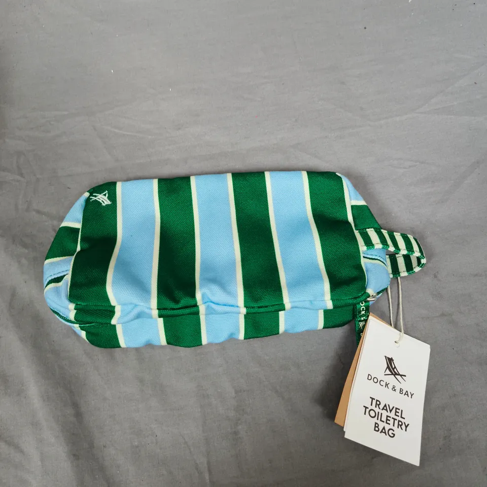 DOCK & BAY TRAVEL TOILETRY BAG 