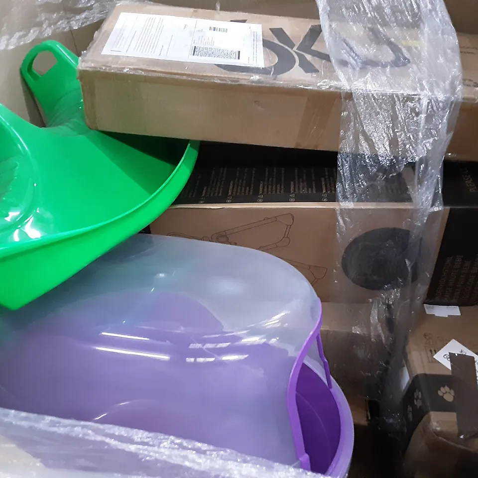 PALLET OF ASSORTED PRODUCTS INCLUDING SILVER VALLEY BASKETBALL BACKBOARD, ACRALI HOME MATTRESS TOPPER, ARTIFICIAL GRASS RAKE JET SPRAY, ROUND MIRROR, BABY HIGH CHAIR