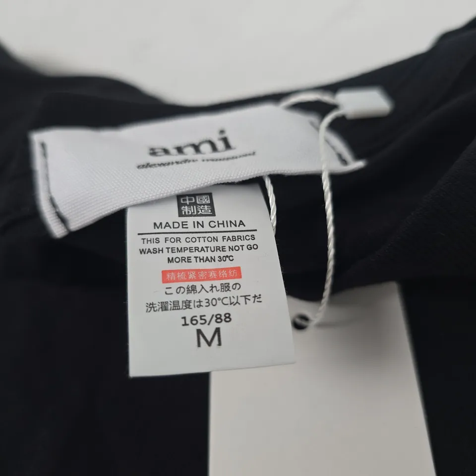 AMI ALEXANDRE MATTIUSSI T-SHIRT – BLACK, RED HEART LOGO, SIZE M