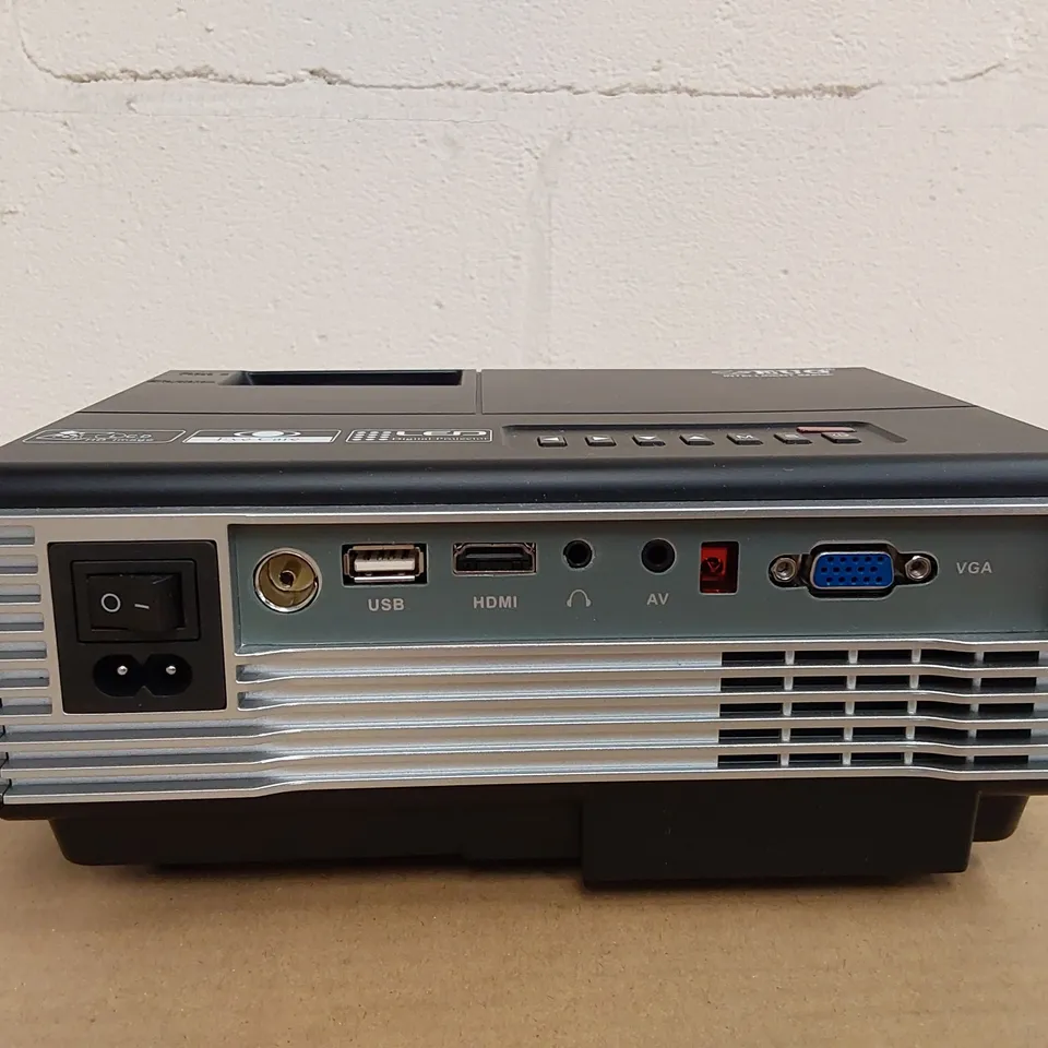 BOXED EUG 600D DIGITAL LED PROJECTOR (1 BOX)