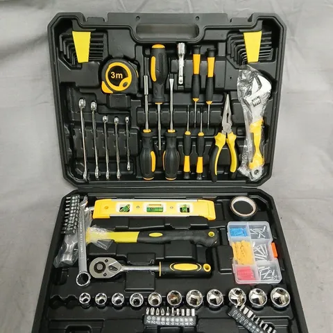 TOOL SET IN CASE β ASSORTED SOCKETS, RATCHET & HAND TOOLS