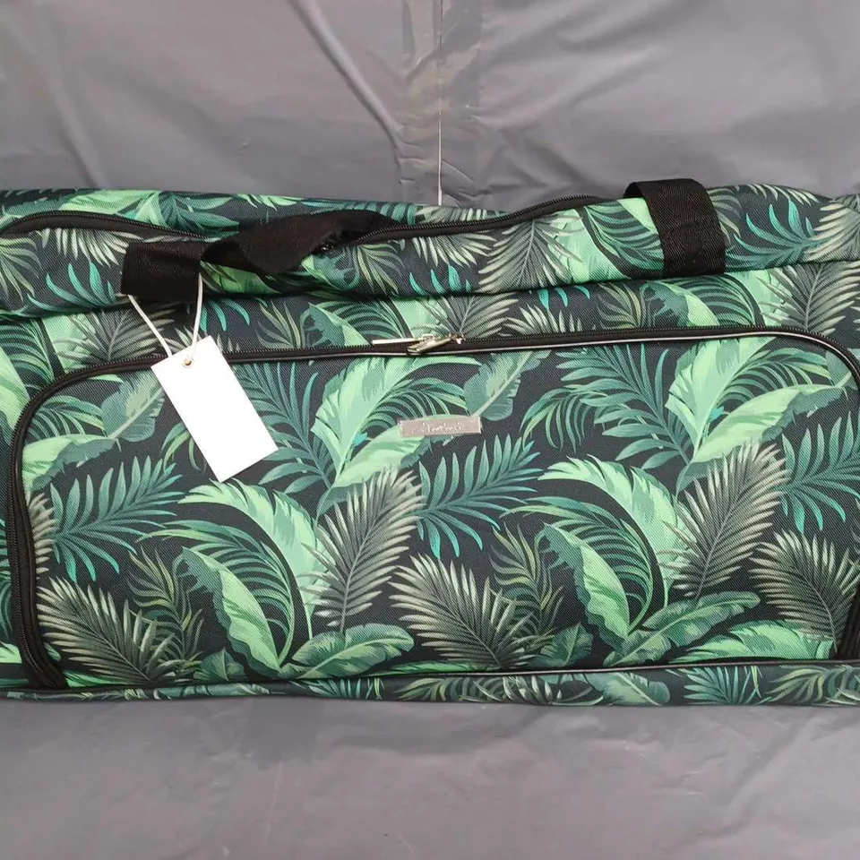 MOOLOOLA TROPIC LARGE WHEELED TRAVEL BAG 
