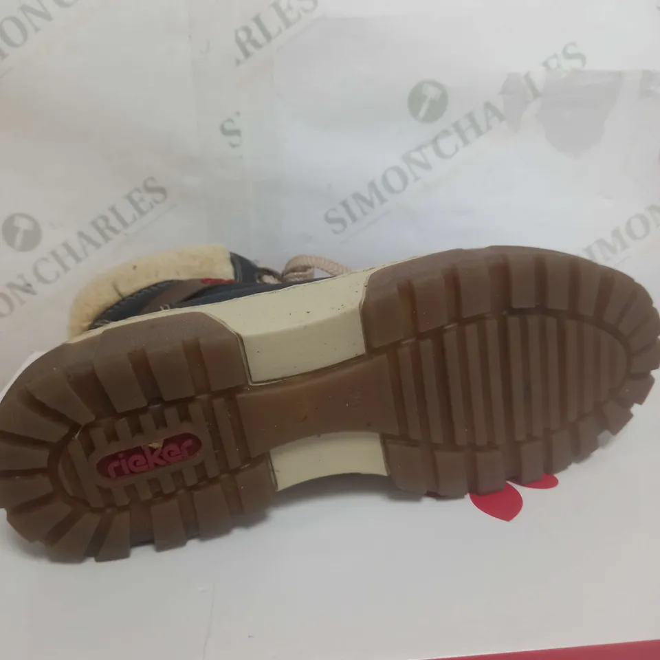 BOXED PAIR OF RIEKER LACE UP CHUNKY BOOTS IN NAVY SIZE 6