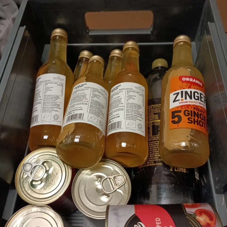 APPROXIMATELY 12 ASSORTED FOOD AND DRINK ITEMS INCLUDING ZINGER GINGER SHOTS AND EPICURE ITALIAN CHOPPED TOMATOES 