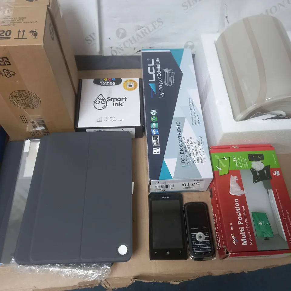 LOT OF APPROXIMATELY 14 ASSORTED ITEMS TO INCLUDE MULTI POSITION MONITOR STANDS, TONER CARTRIDGES, TABLET CASES AND YARDFORCE MOWER AND TRIMMER