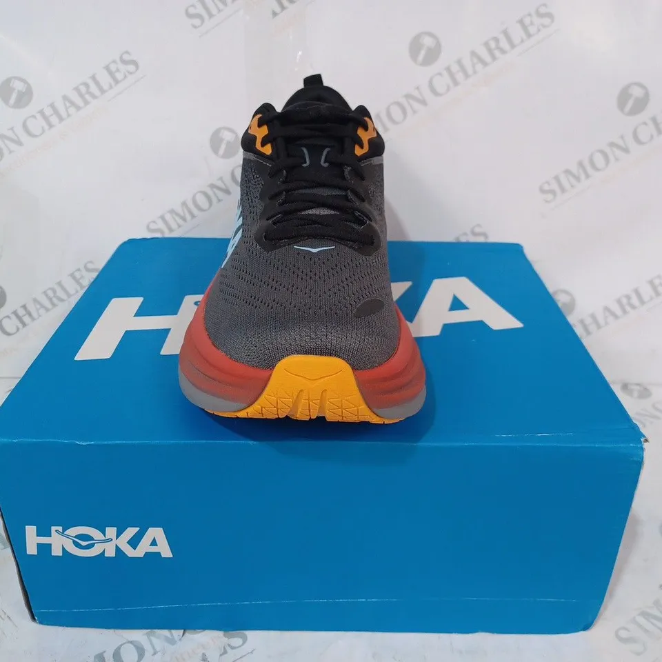 BOXED PAIR OF HOKA M BONDI 8 SHOES IN GREY/RED UK SIZE 8