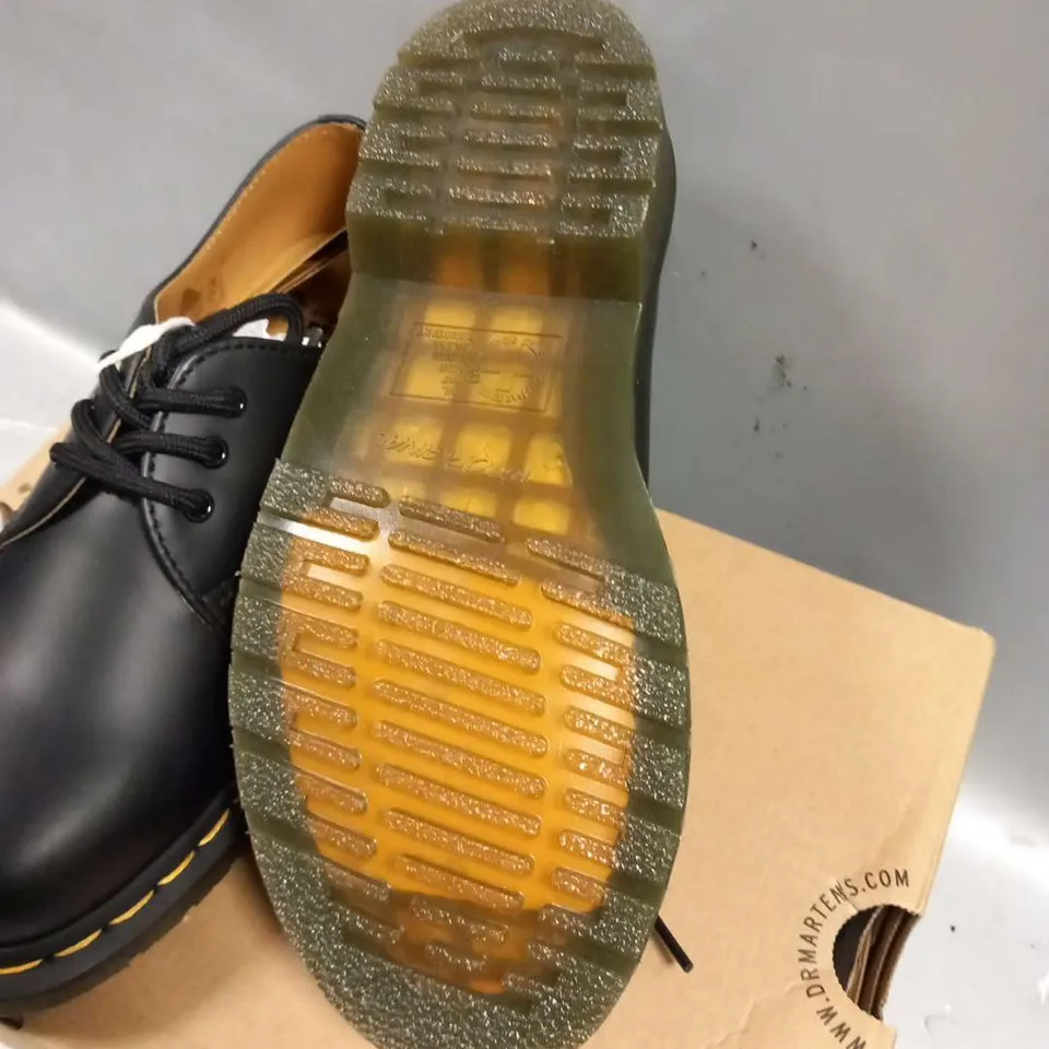 BOXED DR MARTENS DERBIES SIZE 3