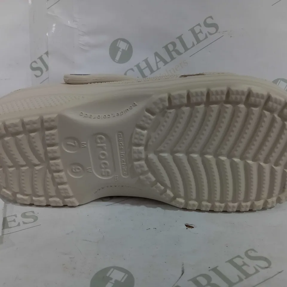 PAIR OF CLASSIC STUCCO CROCS - CREAM - SIZE M7/W9